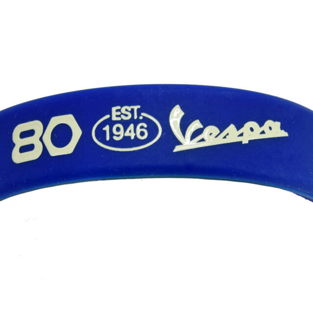 8L0240MNNBLU