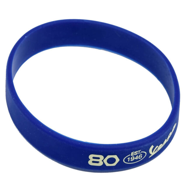 8L0240MNNBLU